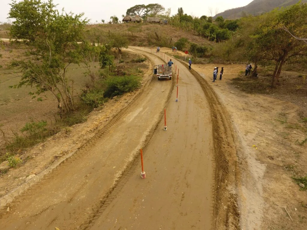 Suelo Cemento Terminado a Media Calzada